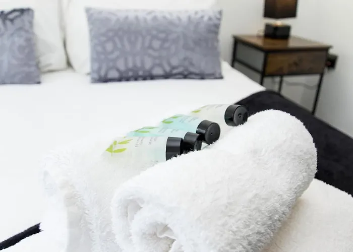 K Suites - Flat 114 Fulbridge Road